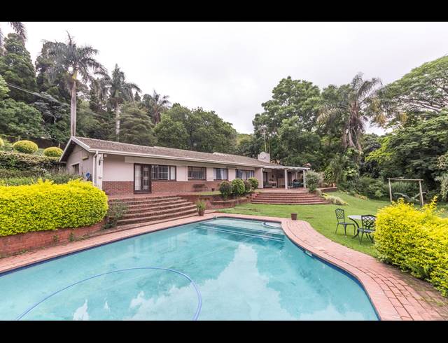 4 BEDROOM HOUSE FOR SALE IN COWIES HILL